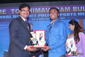 Bheemavaram Bullodu Platinum Disc Function